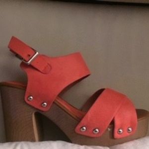 Georgeous Melon color Sandal